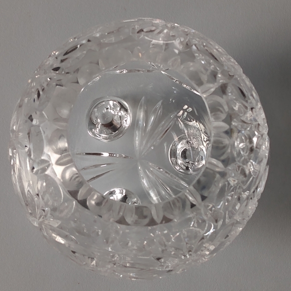 Round 4 Inch Pinwheel Crystal Bowl - Picture 10 of 10